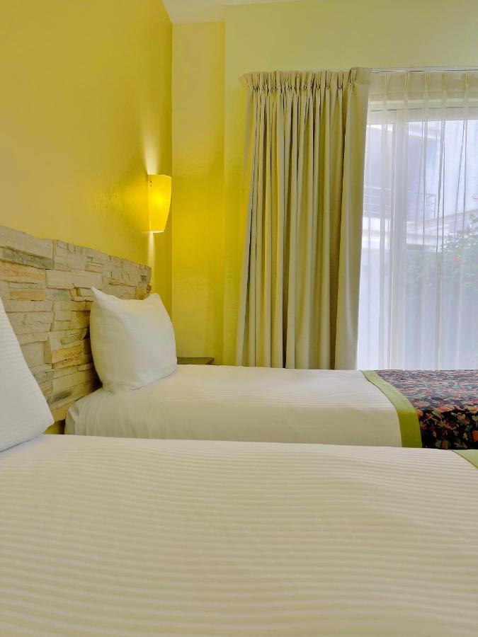 Seven Crown Express & Suites By Kavia كابو سان لوكاس المظهر الخارجي الصورة