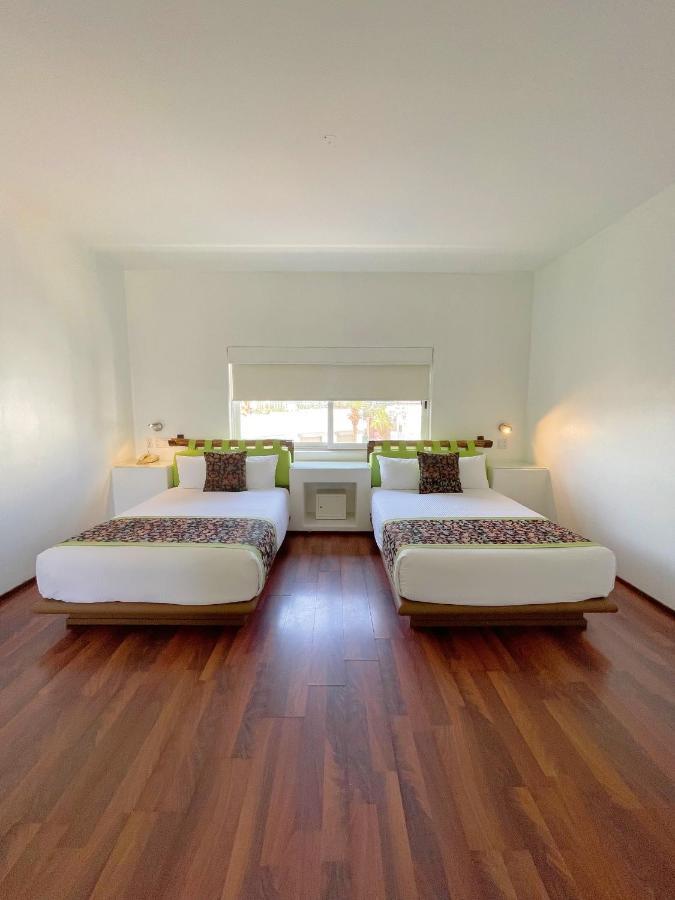 Seven Crown Express & Suites By Kavia كابو سان لوكاس المظهر الخارجي الصورة